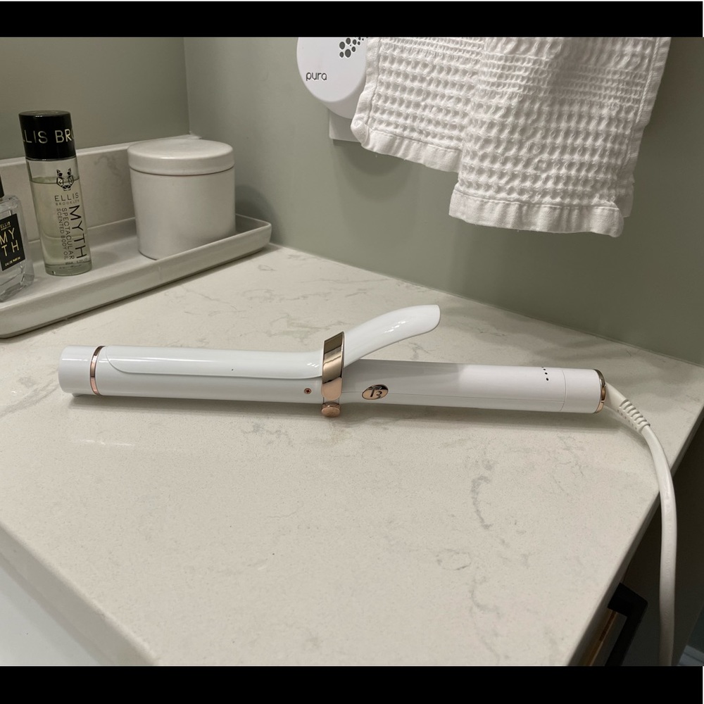NEW T3 SinglePass Curl 1.25" Ceramic Long Barrel Curling and Wave Iron